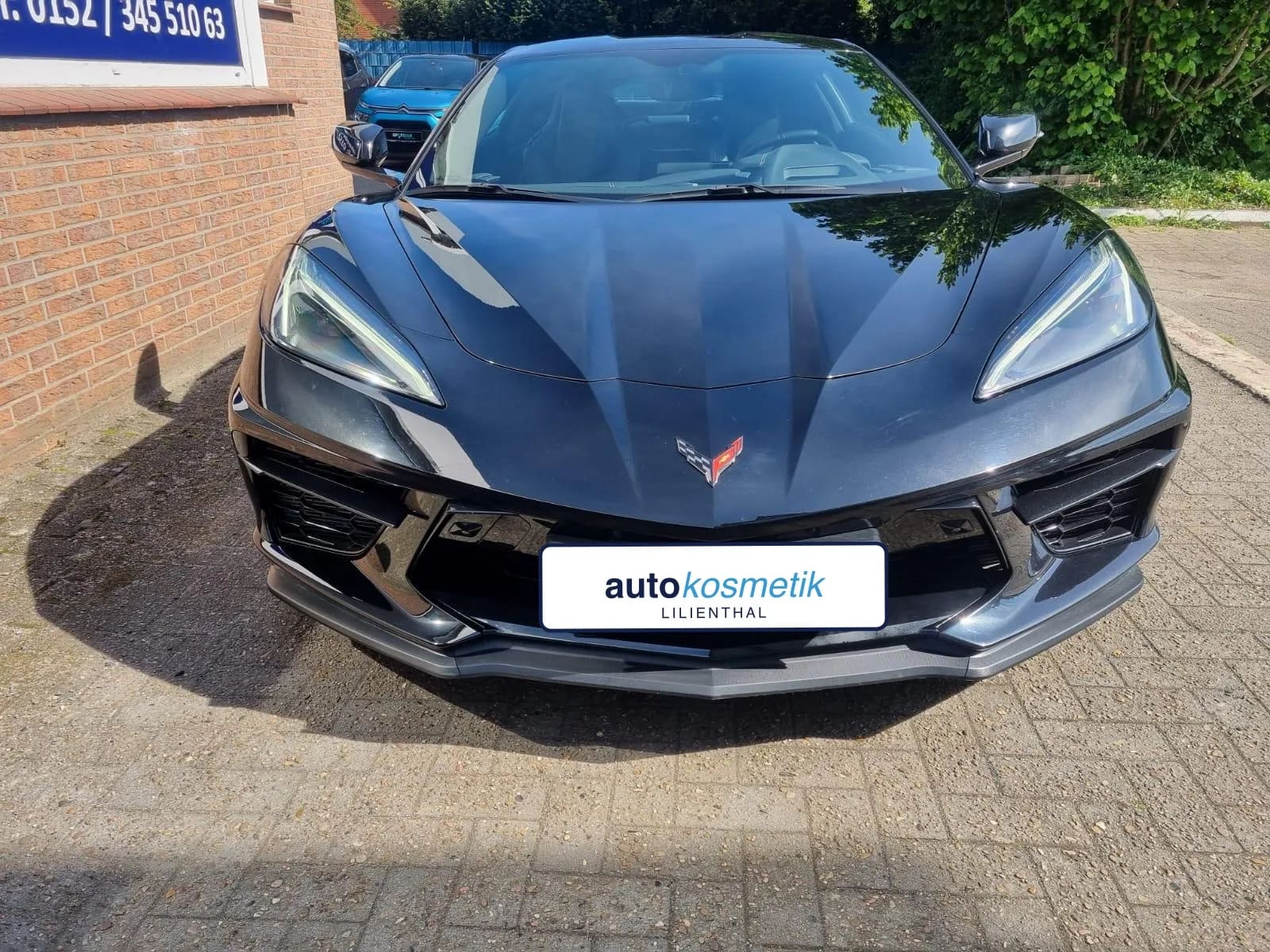 Chevrolet Corvette – Frontansicht nach der Aufbereitung
